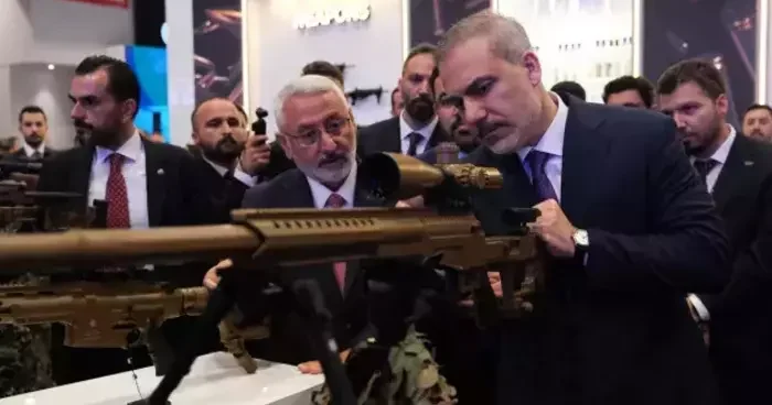 Bakan Fidan dan gündem olan poz! Askeri harekat mesajı mı?