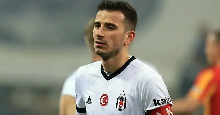 Oğuzhan Özyakup tan Beşiktaş taraftarına mesaj: Doğru değil!