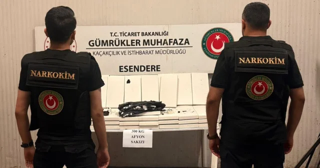 İran dan Türkiye ye giriş yapan TIR da 300 kilo uyuşturucu ele geçirildi; sürücü gözaltında Türkiye Haberleri