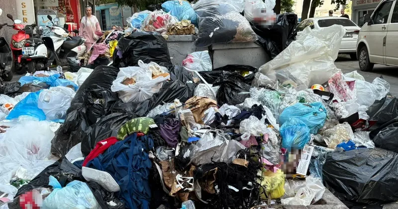 Grev olmasa bile İzmir aynı İzmir! Sokaklar çöp yığını oldu!