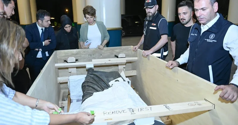 İmparator Marcus Aurelius heykeli, Burdur’da heyecan yarattı