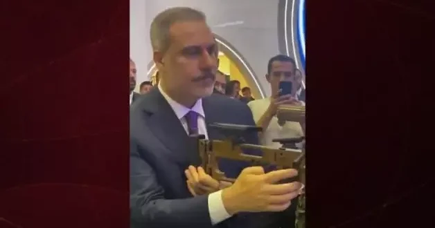 Bakan Fidan dan olay olan hareket! Sosyal medyayı salladı