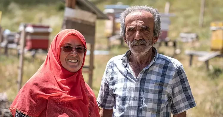 38 yıl önce yolcusundan aldığı hediye hayatını değiştirdi Hem mesleği oldu hem de tatil yapıyor... Can çıkana kadar buralardayız