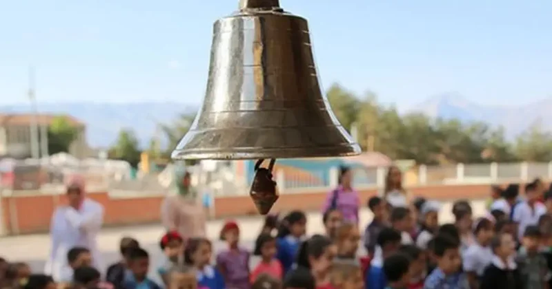 Okullarda yeni bir dönem başlıyor: Zilsiz okul projesinin özellikleri MEB!