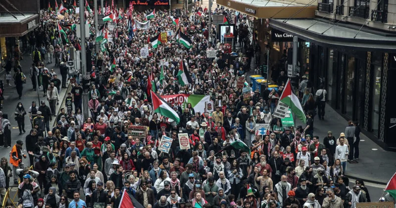 Avustralya da on binlerce kişi, İsrail in Gazze de kıtlığa sebep olan ablukasını protesto etti Dış Haberler