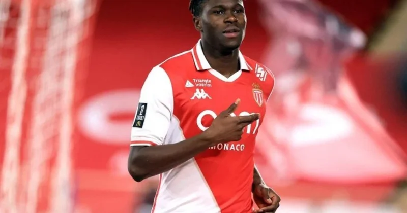 Wilfried Singo kimdir, nereli, kaç yaşında? Galatasaray ile adı anılan Wilfried Singo hangi takımlarda forma giydi?
