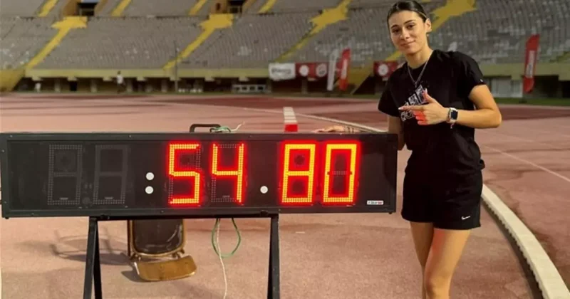 Bakan Bak tan dünya rekortmeni sporcumuza tebrik