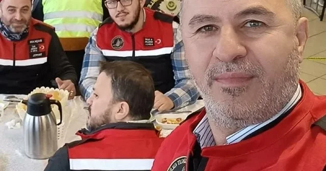 Kazada ölen oğlunun cenaze namazını kıldırdı Manisa Haberleri