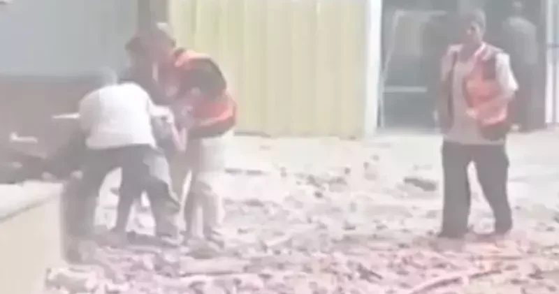 İsrail Gazze’deki Nasser Hastanesi’ne saldırdı: 14 ölü