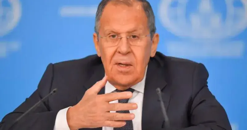 Lavrov: Putin ile Zelenskiy arasında görüşme planı yok
