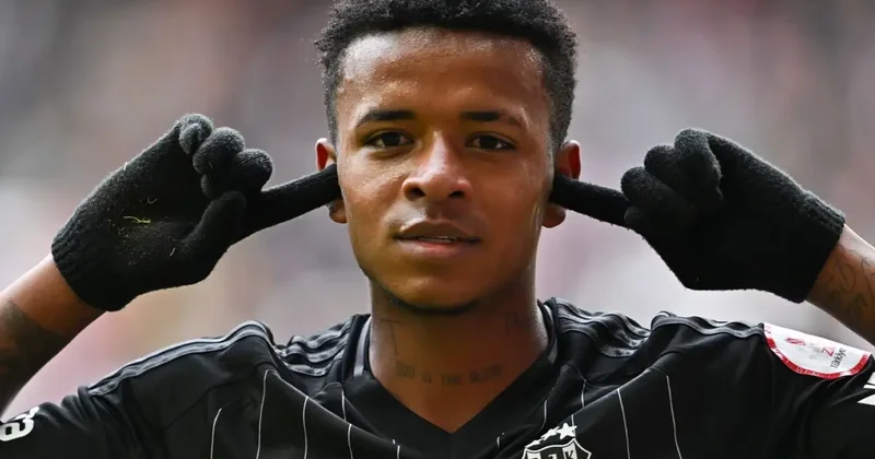 Kenny Arroyo için 7.5 milyon euroluk teklif! İşte Beşiktaş ın yanıtı