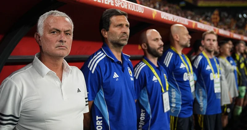 TRT muhabiri Mourinho nun yardımcısının ne yaptığını açıkladı: Fenerbahçe de bu olmaz
