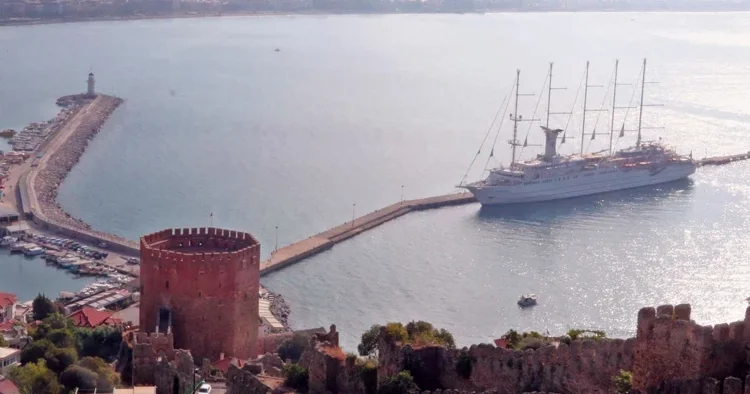 675 kruvaziyerle 1.1 milyon turist