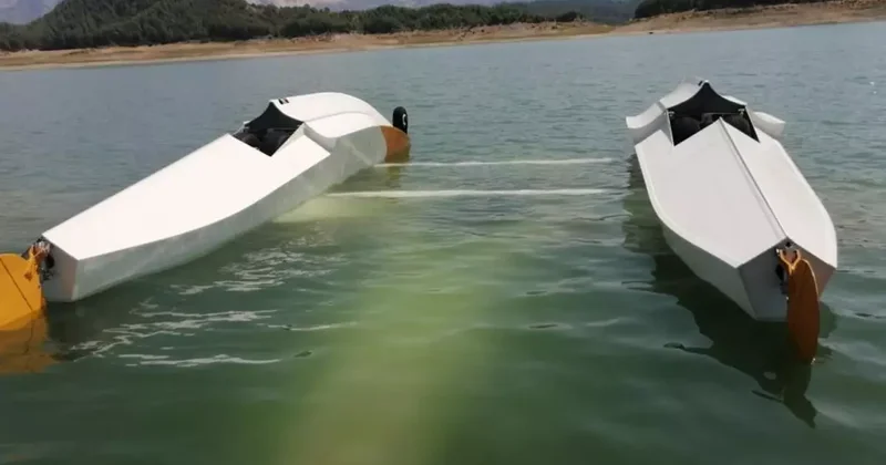 Uçak Baraja İniş Yaptı, İki Pilot Kurtarıldı