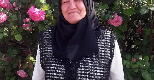 Hafif ticari araçla çarpışan motosikletteki anne öldü, kızı ağır yaralandı Antalya Haberleri