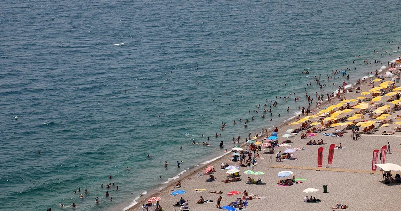Antalya sahillerindeki işletme işgaline vatandaşlardan tepki: Bu alanlar kiralanamaz, buralar halka ait