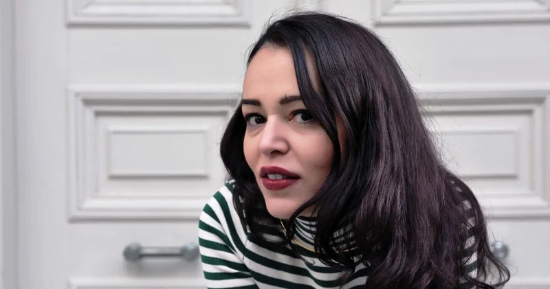 Lara Kamhi, 19 yıl sonra ifşa etti