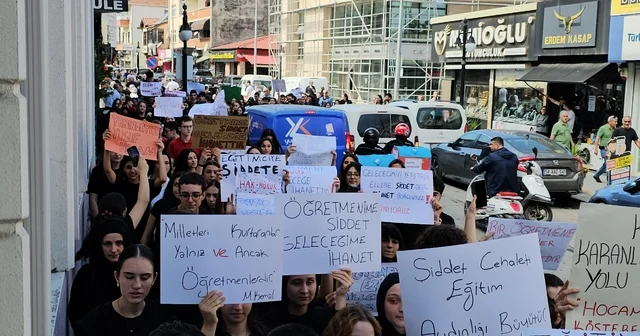 Sakarya da öğretmene darp; 2 gözaltı Sakarya Haberleri