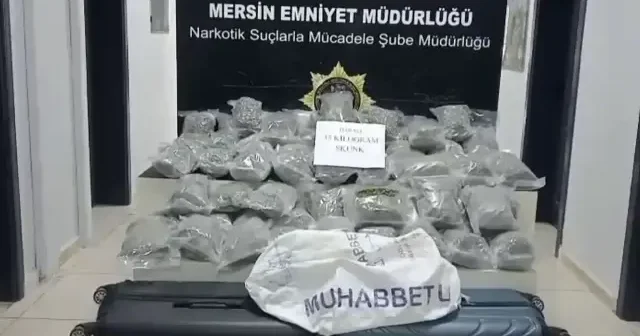 Mersin de yolcu minibüsünde 35 kilogram uyuşturucu ele geçirildi Mersin Haberleri