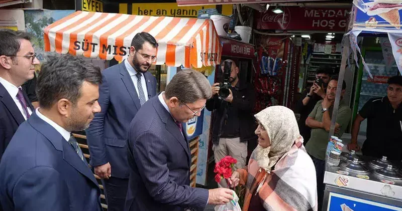 AK Parti’den bir günde 1.700 program