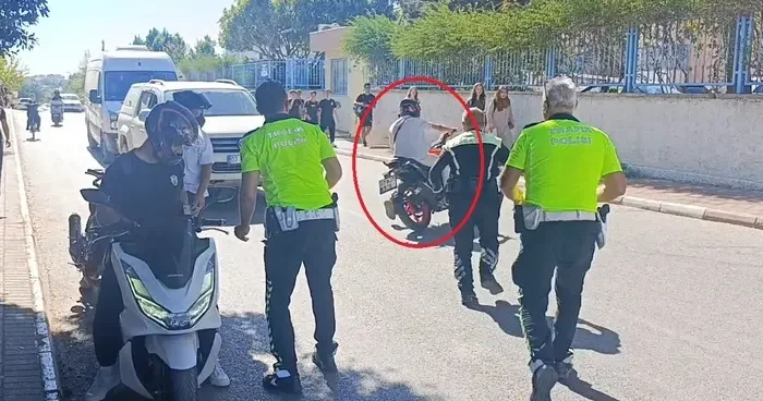 Polisin arkasını dönmesini fırsat bilip ’U’ dönüşü yaparak kaçtı