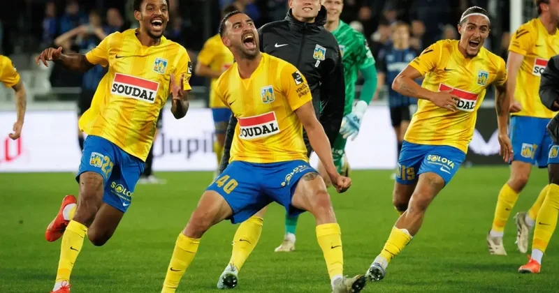 Galatasaray ın eski yıldızı iki kaleye de attı! 10 gollü inanılmaz maç