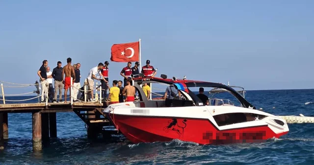Deniz paraşütü teknesinin çarptığı Rus kadın öldü Antalya Haberleri