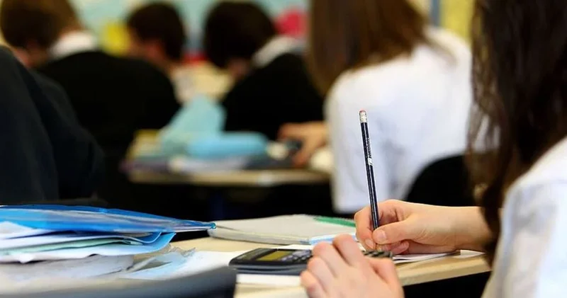 Öğrenciler tatili bekliyor: Kasım ara tatili ne zaman? MEB 2025 2026 takvimi ile ara tatil, yarıyıl tatili, dönem bitiş başlangıç tarihleri