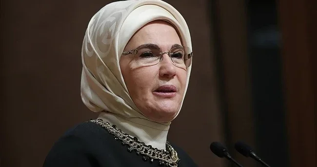 Emine Erdoğan: Dünya genelinde her yıl 57 milyon ton plastik atık oluşuyor