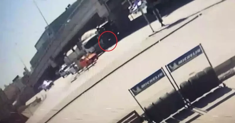 Ankara da beton mikserinin çarptığı yaya öldü; kaza kamerada
