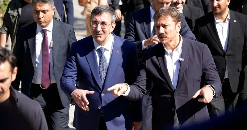 Cumhurbaşkanı Yardımcısı Cevdet Yılmaz dan güçlü Türkiye mesajı
