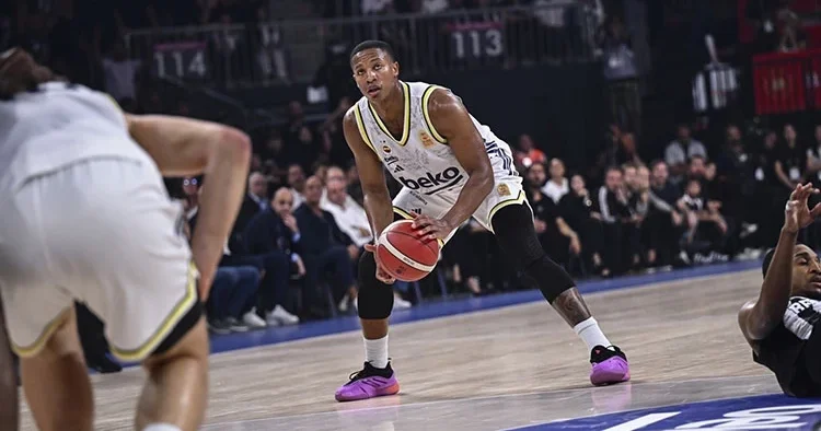 Devon Hall: Sezona kupayla başlamak güzel!