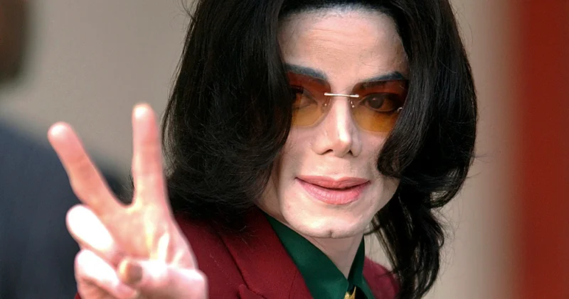 Michael Jackson ın mirasçılarından 400 milyon dolar istiyorlar magazin haberleri