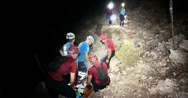 Muğla da doğa yürüyüşünde yaralandı, ekipler 2 saatte kurtardı Muğla Haberleri