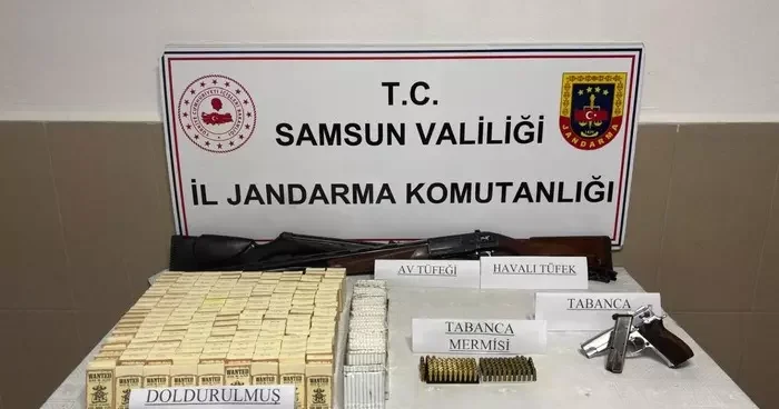 Jandarmadan kaçak tütün ve silah operasyonu
