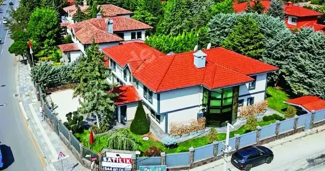 İmamoğlu’nun ofisi satılık Gündem Haberleri
