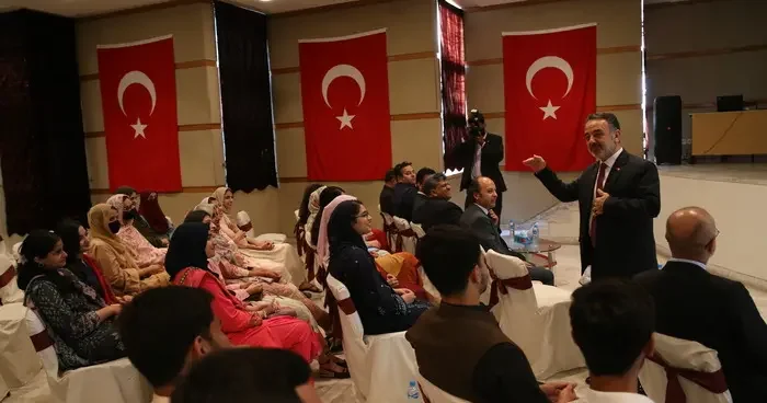 Pakistan da Türkiye Burslarını kazanan 166 öğrenci için oryantasyon programı düzenlendi
