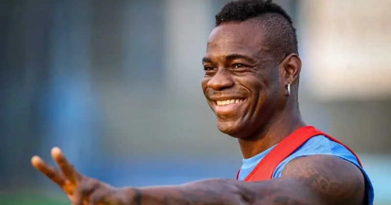 Balotelli, Genoa dan ayrılıyor!
