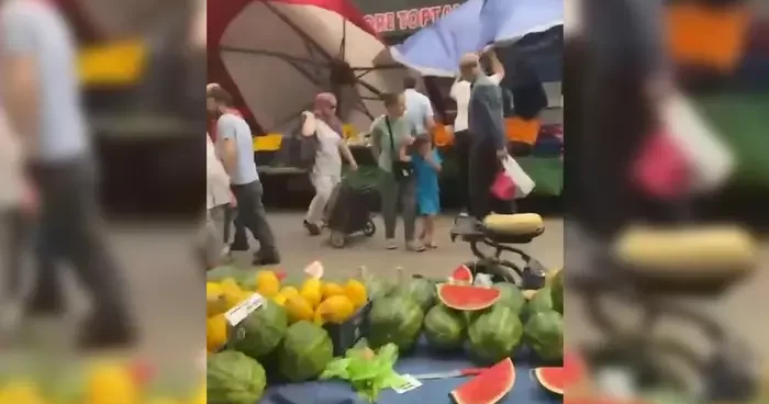 Bursa da fırtına etkili oldu! Pazar tezgahları devrildi