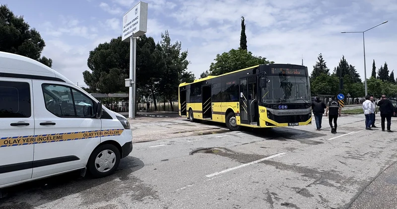 Bursa da belediye otobüsü ile çarpışan motosikletin sürücüsü öldü