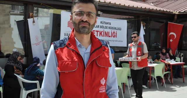 Kütahya Vakıflar Bölge Müdürlüğünden yetim çocuklara bayramlık desteği Kütahya Haberleri
