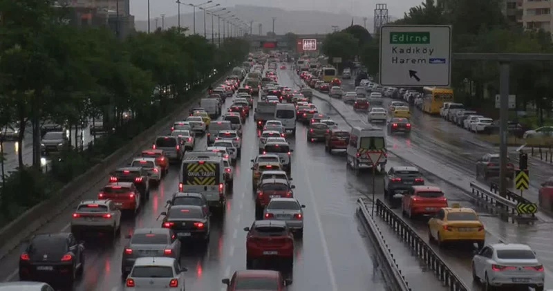İstanbul da trafik kilit: Yüzde 81!