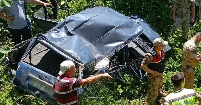 Ordu da feci kaza! Otomobil 200 metrelik uçuruma yuvarlandı: 1 yaralı