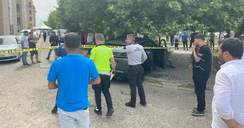 Kontrolden çıkan otomobil hastane bahçesine daldı; 1 kişi öldü, 1 kişi yaralandı Sözcü Gazetesi