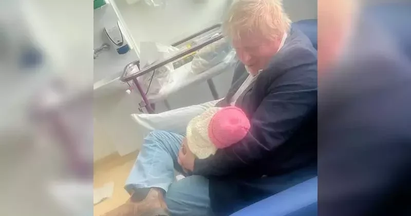 Eski İngiltere Başbakanı Johnson, 9’uncu kez baba oldu