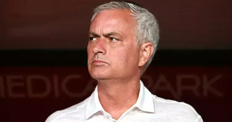Jose Mourinho 4 2 lik yenilgi sonrası konuştu: İki tane maç vardı