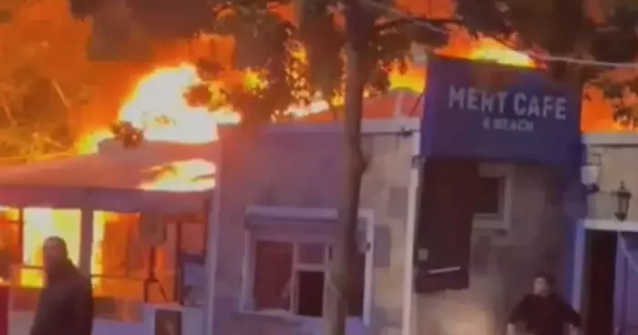 Silivri de panik anları! Kafe alev alev yandı