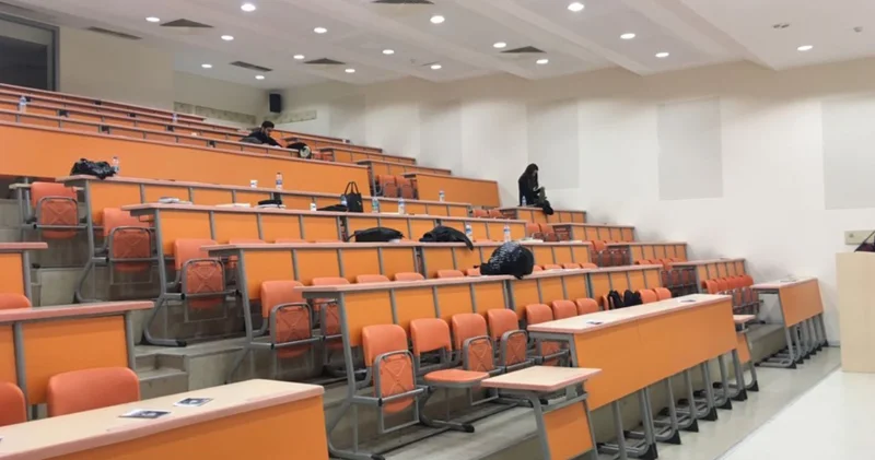 Hukuk profesörünün hırsızlığı ortaya çıktı: Kalem oynatmadan rektörlüğe atanmış