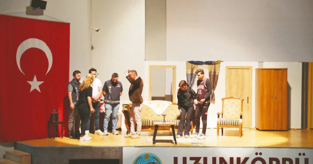 Uyuşturucuyla mücadele tiyatroyla anlatıldı Kültür Sanat Haberleri