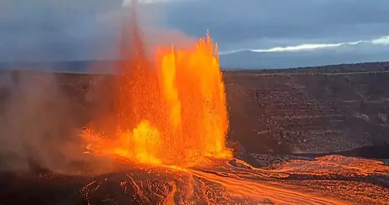Hawaii de Kilauea Yanardağı yeniden lav püskürttü